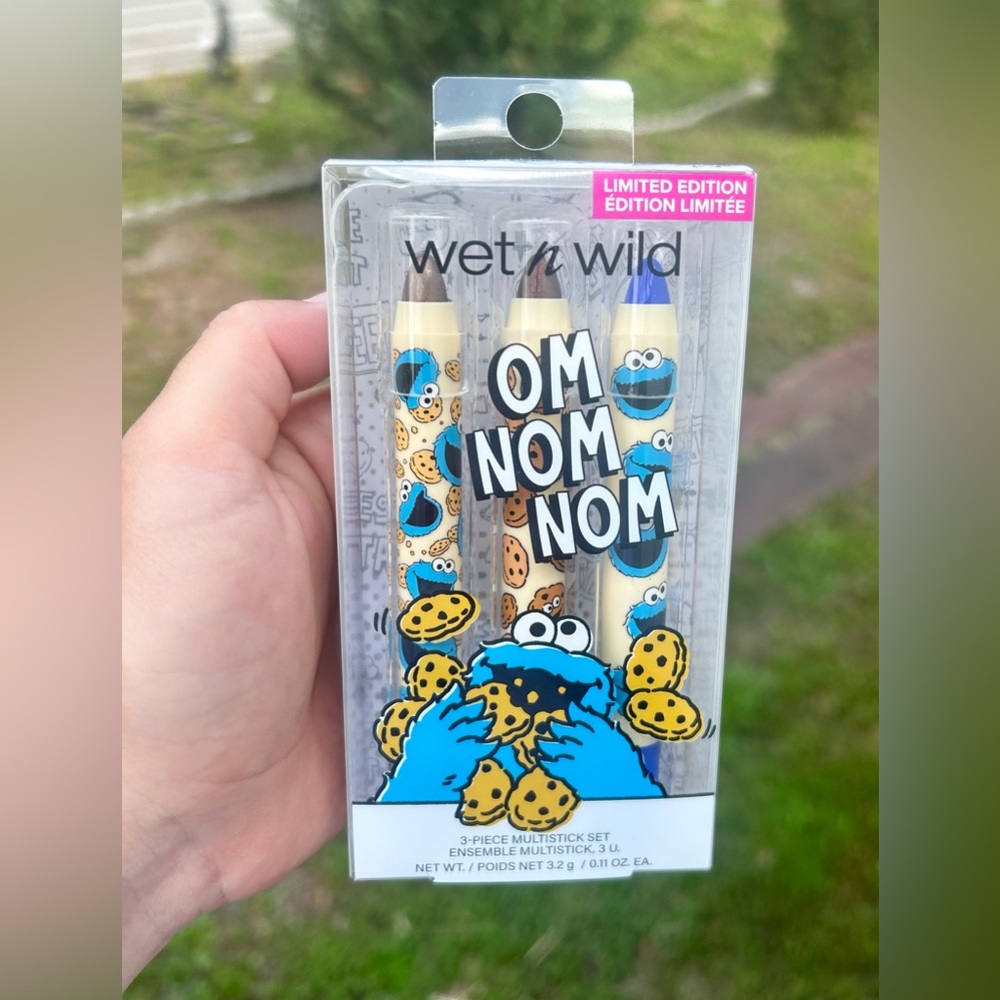 Limited Edition Sesame Street x Wet n Wild Makeup